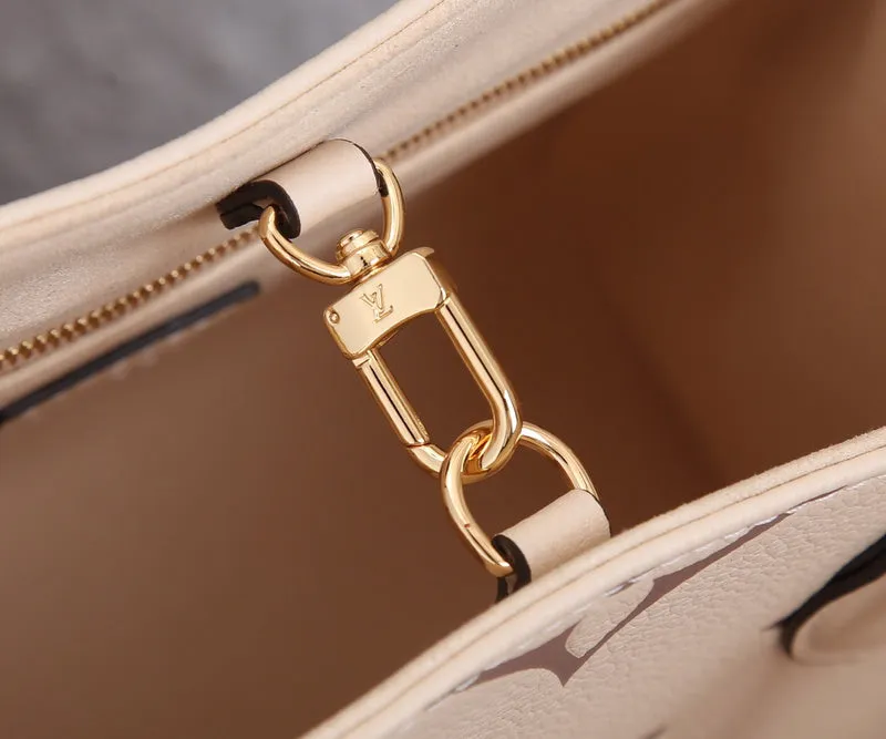 16738 Sleek CC Bags - Bags Vuitton Louis - Urgent sale