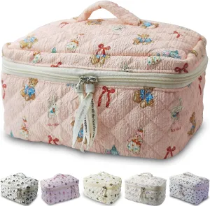 2025 New Cute Cartoon Doll House Pink Makeup Bags for Women Girls，Large Cosmetic Travel Quilted Cotton & Poplin Fabric Skincare Make Up Organizer Bag, Aesthetic Bathroom Portable Brush Case Pouch