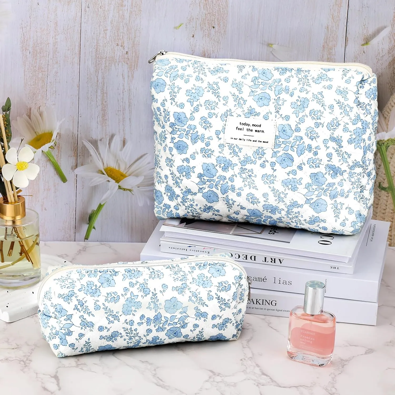 2Pcs Quilted Cotton Makeup Bag Large Travel Makeup Pouch Small Brush Holder Set for Women Floral Coquette Makeup Bag Cute Aesthetic Cosmetic Bag Blue Toiletry Organizer Storage Bag Big Zipper Pouch