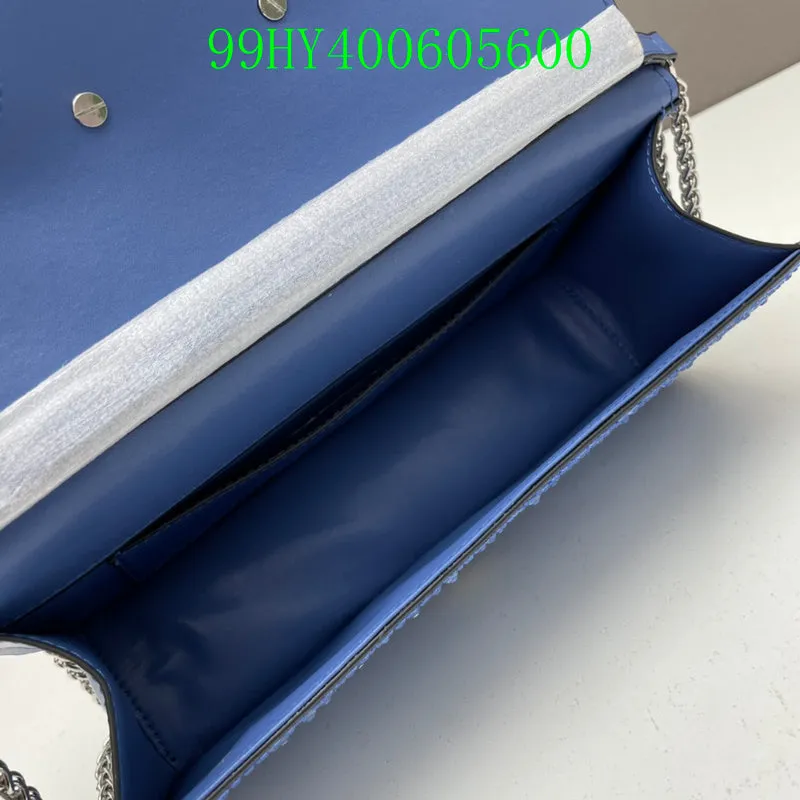 356 Sleek and smooth Quick turnaround - Valentino CC - Bags Bags