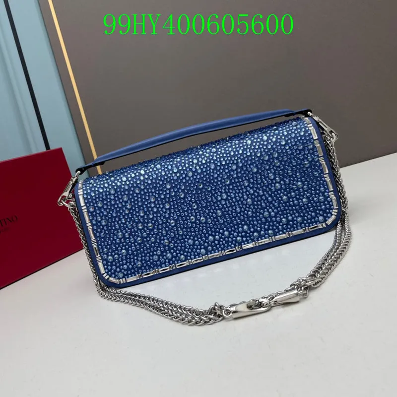 356 Sleek and smooth Quick turnaround - Valentino CC - Bags Bags