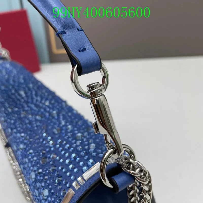 356 Sleek and smooth Quick turnaround - Valentino CC - Bags Bags