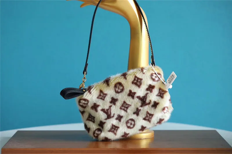 8401 - Bags - Sleek and smooth Bags Vuitton Louis CC Efficient communication