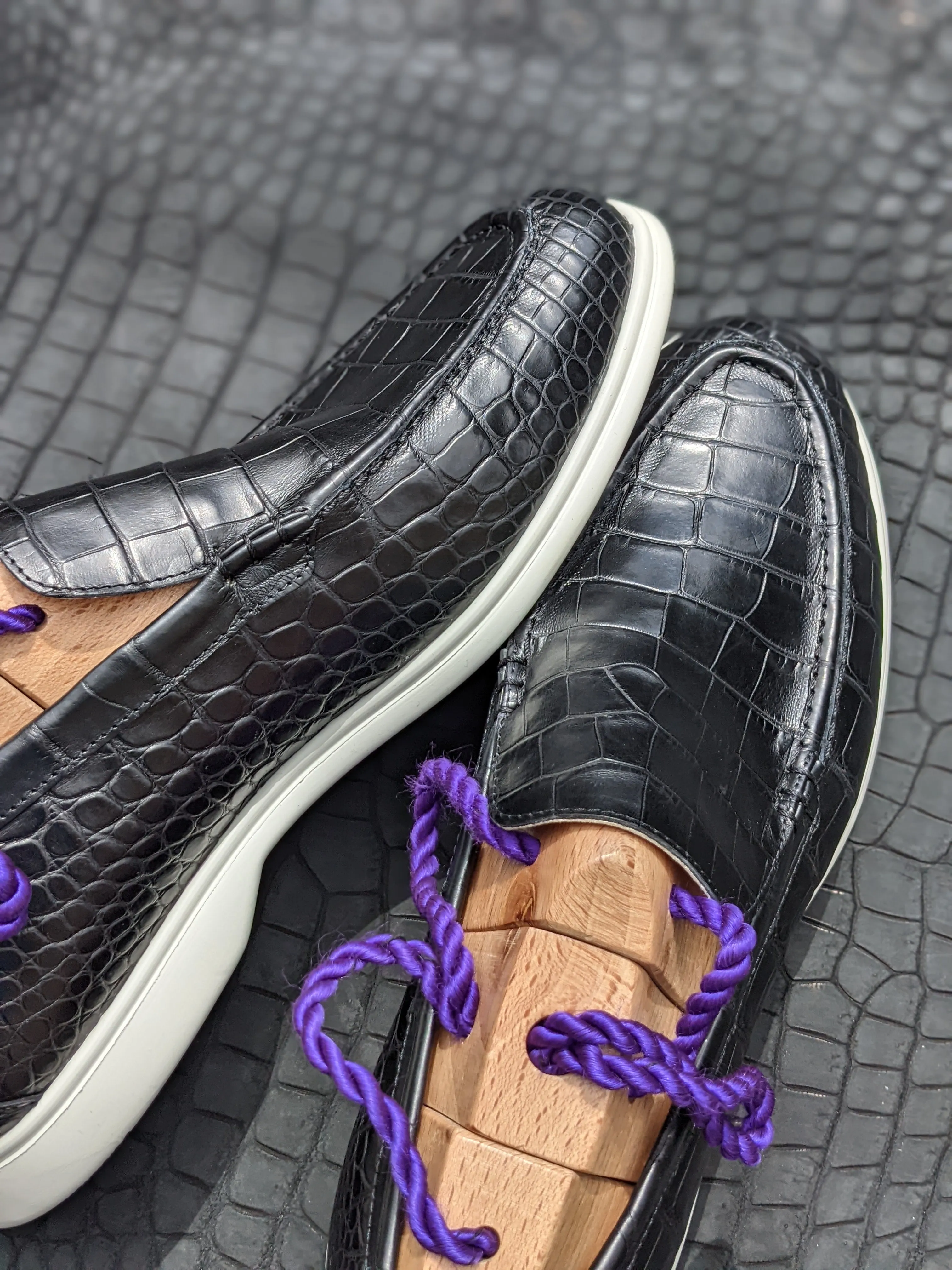 Ascot Cannes - Black Crocodile