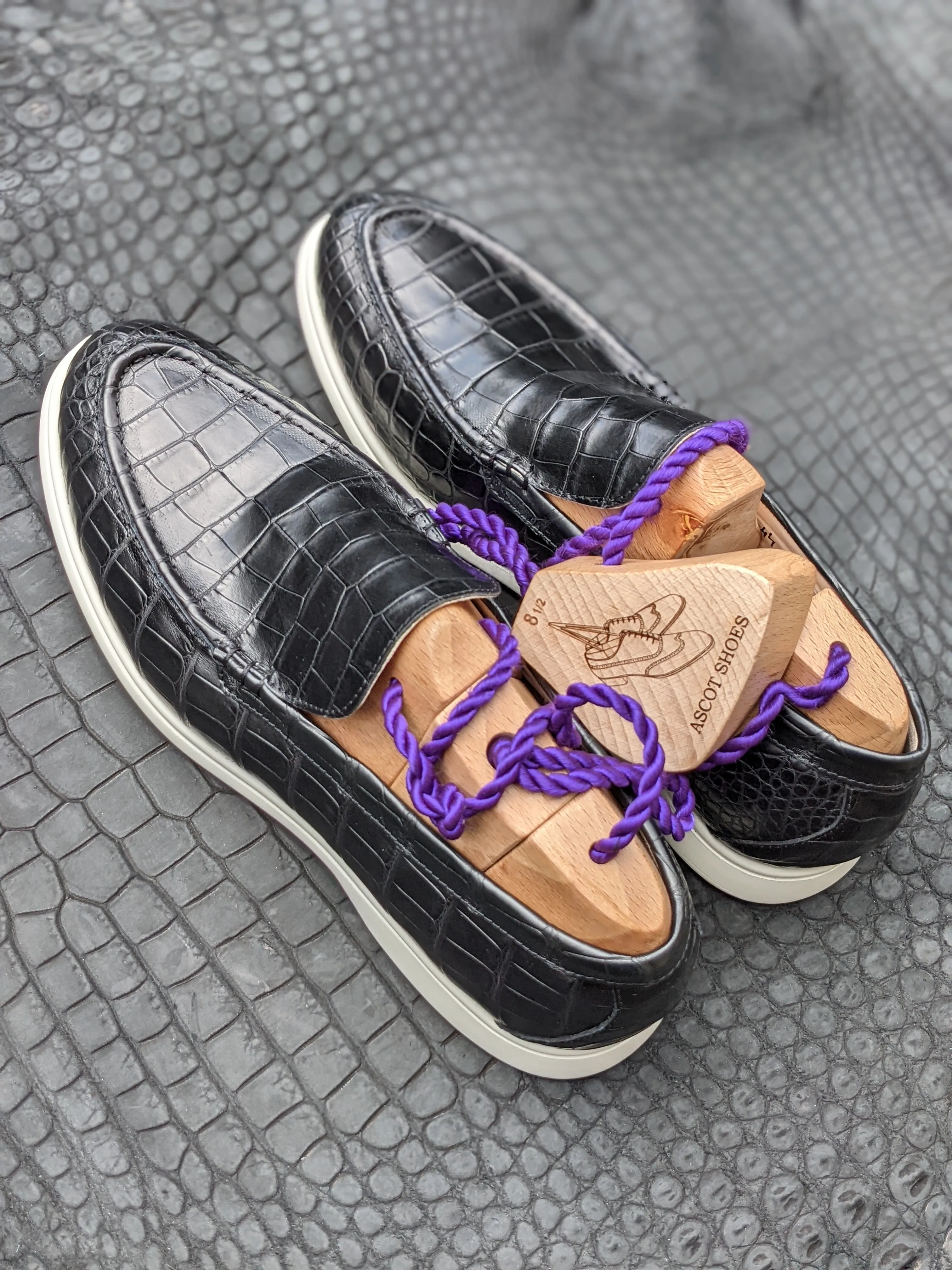 Ascot Cannes - Black Crocodile