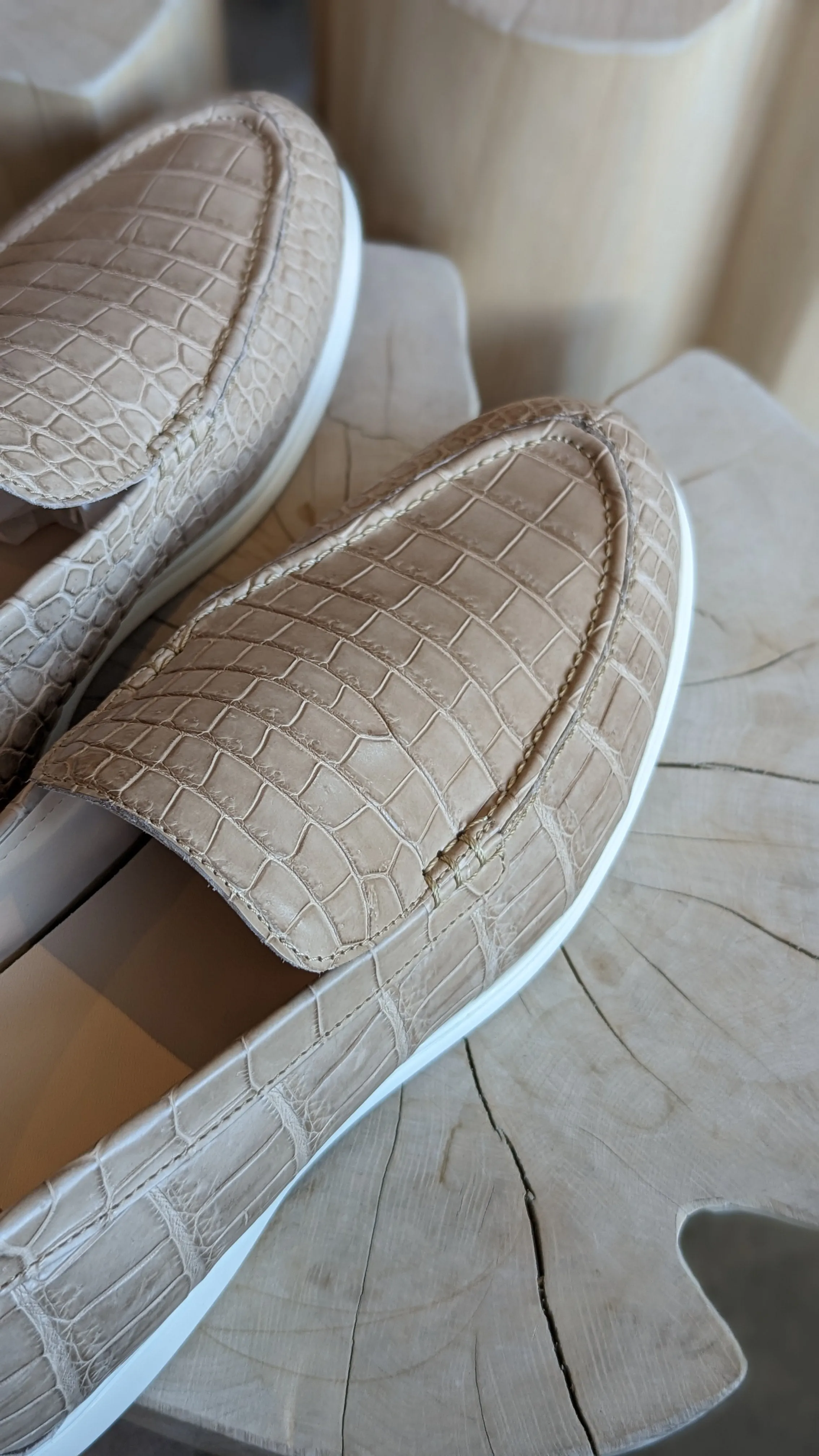 Ascot Cannes - Cream Crocodile
