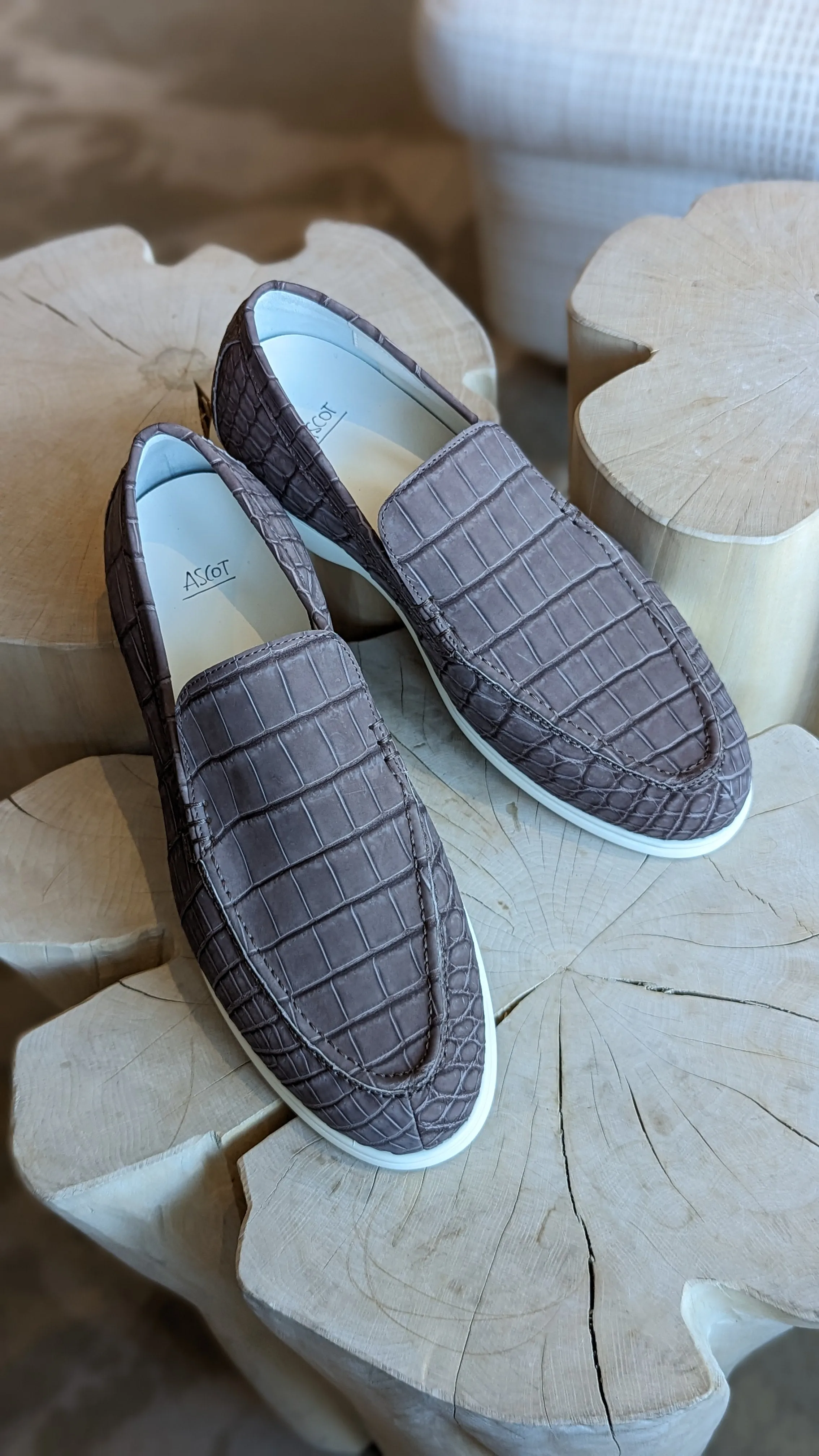 Ascot Cannes - Grey Crocodile