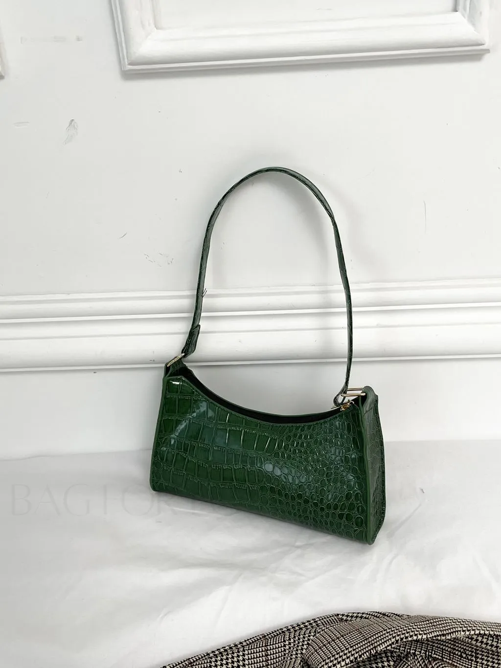 BagForLove - Crocodile Embossed Baguette Handbag