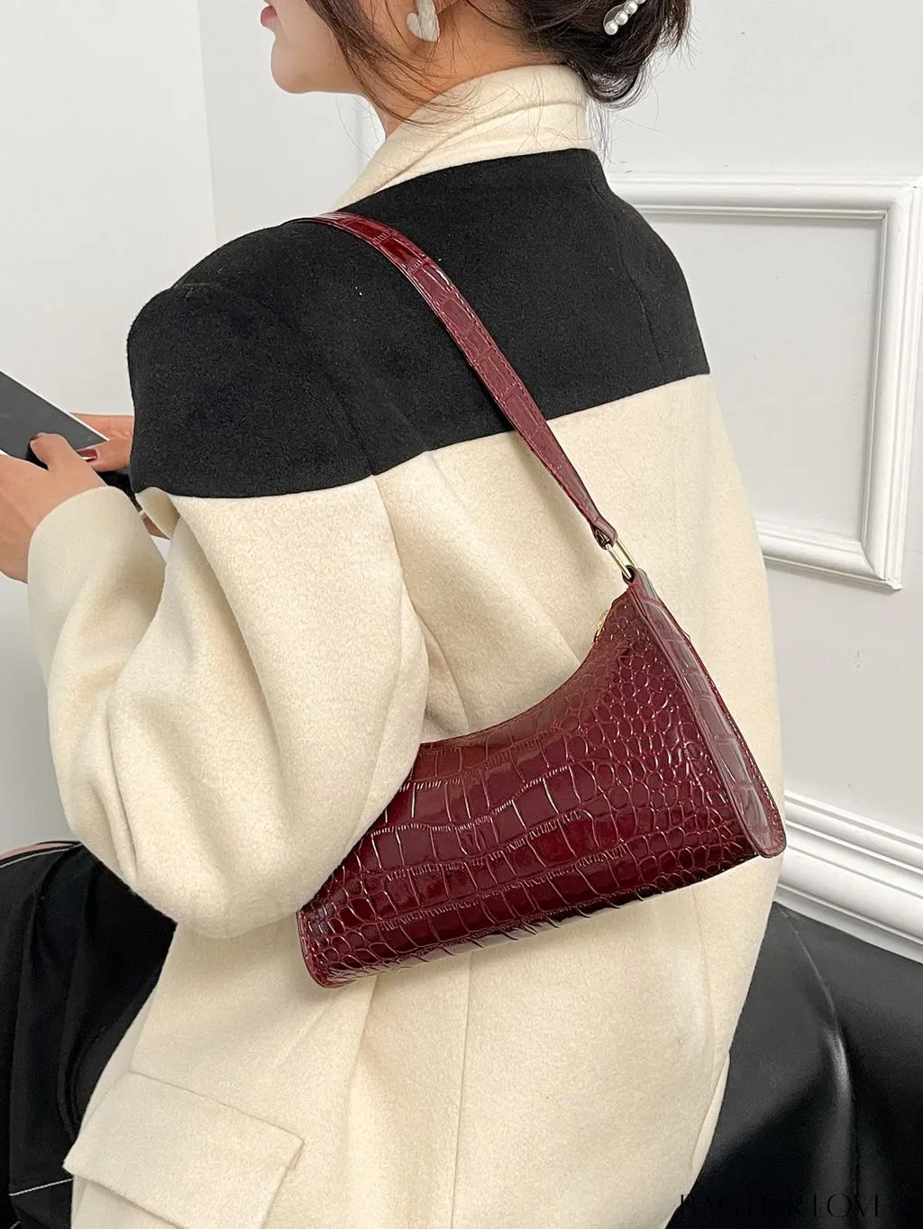 BagForLove - Crocodile Embossed Baguette Handbag