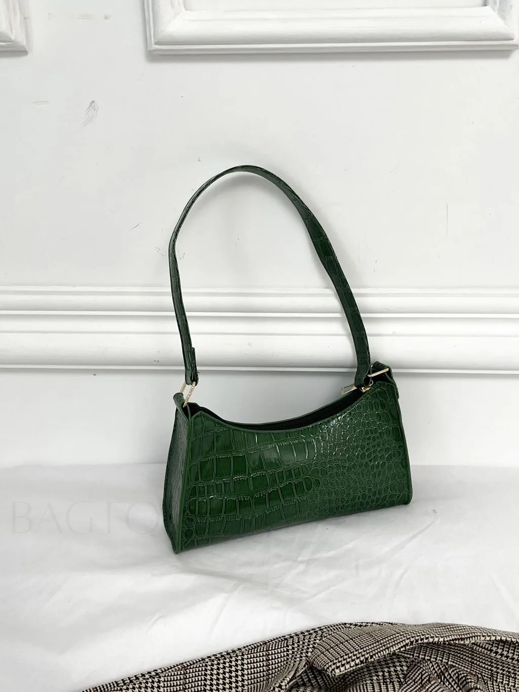 BagForLove - Crocodile Embossed Baguette Handbag
