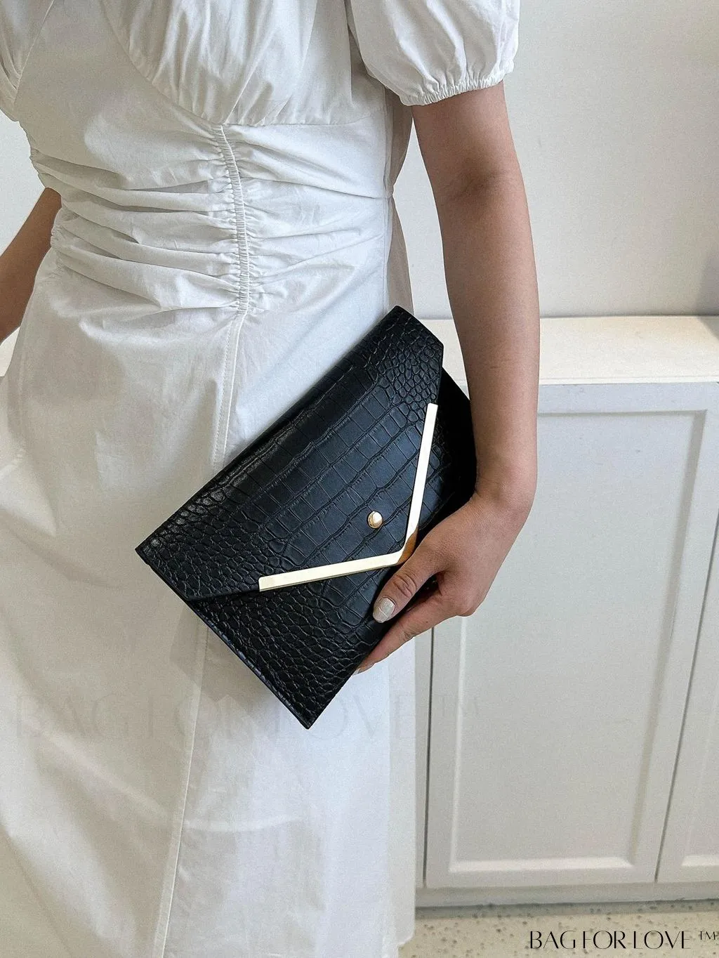 BagForLove - Elegant Metal-Decorated Crocodile Embossed Envelope Bag