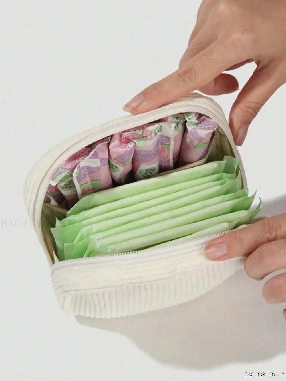 BagForLove - Ladies' Lavish Sanitary Napkin Container