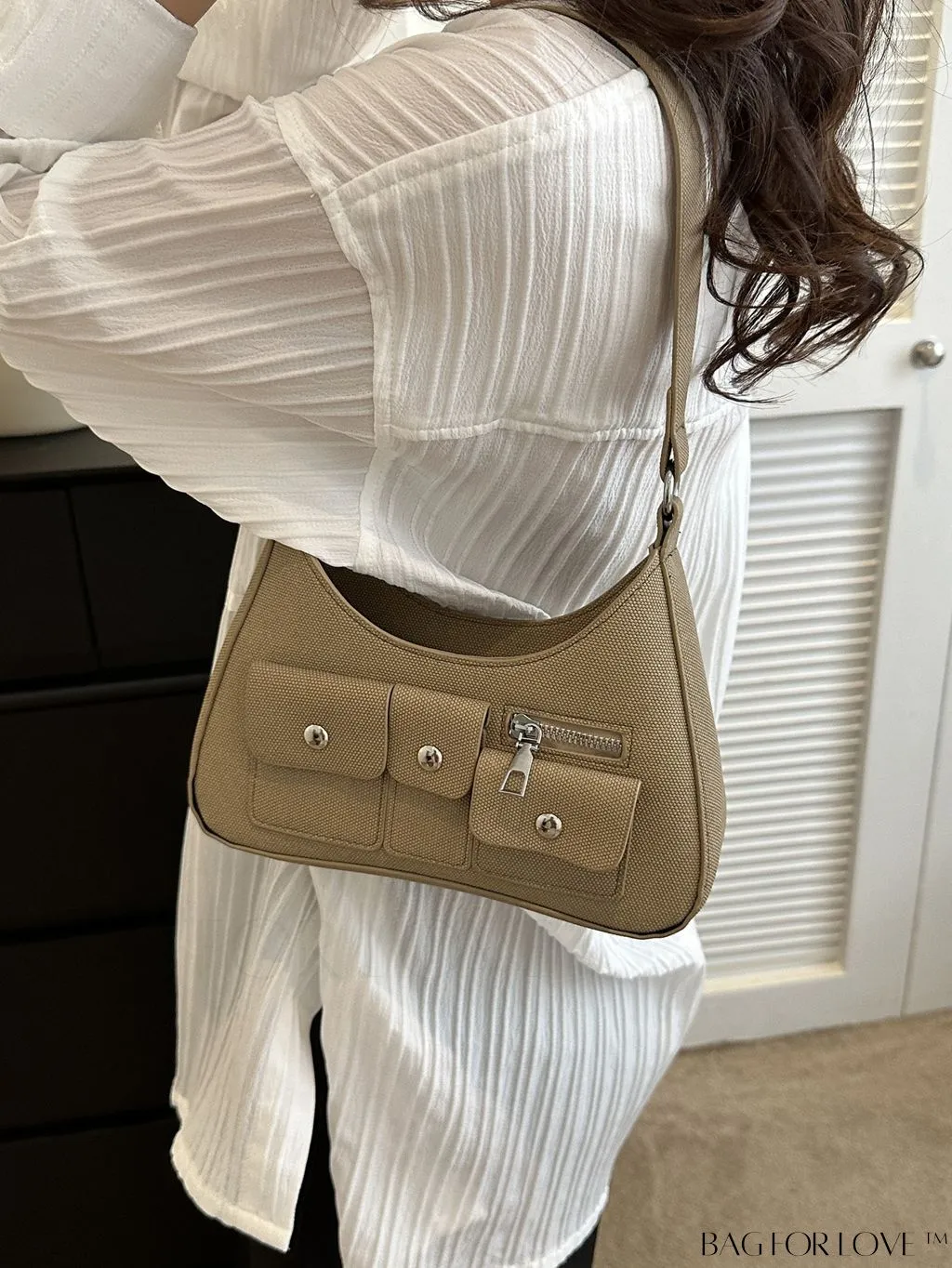 BagForLove - Premium Shoulder Bag with Ample Storage and Sleek Design