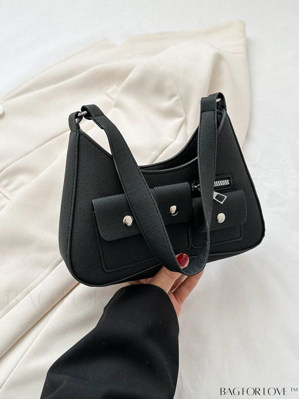 BagForLove - Premium Shoulder Bag with Ample Storage and Sleek Design