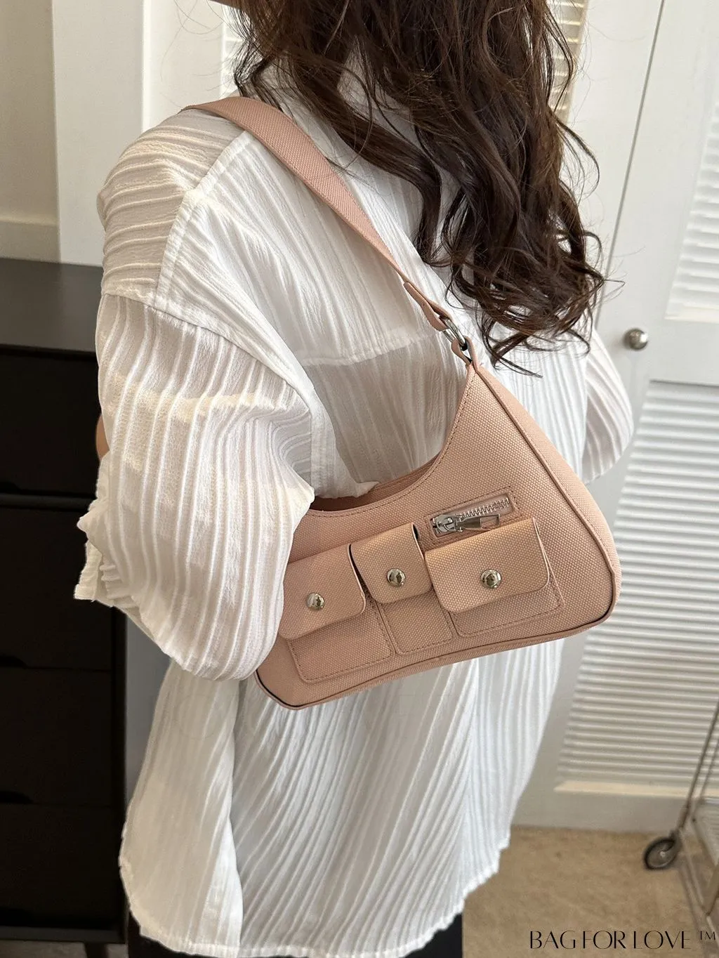 BagForLove - Premium Shoulder Bag with Ample Storage and Sleek Design