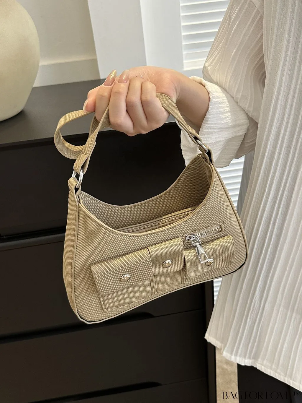 BagForLove - Premium Shoulder Bag with Ample Storage and Sleek Design