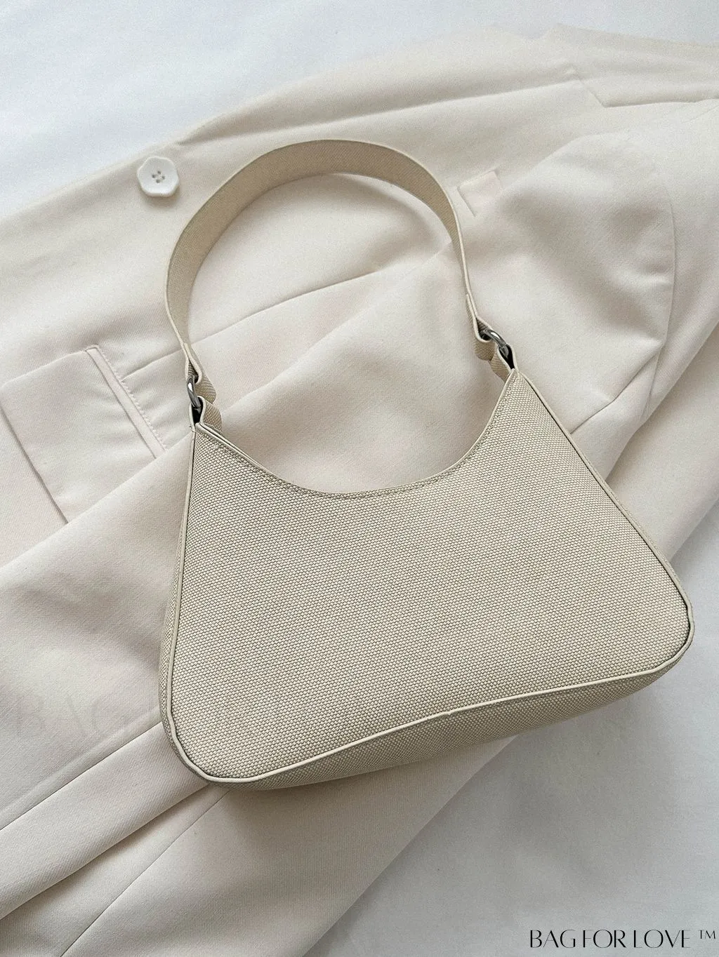 BagForLove - Premium Shoulder Bag with Ample Storage and Sleek Design