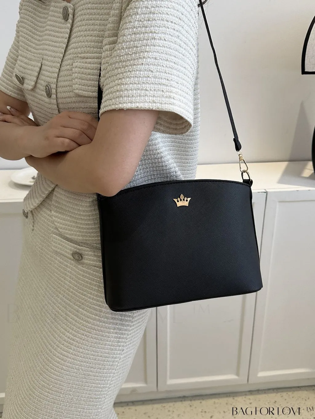BagForLove - Sleek Black Crossbody Bag with Minimal Design