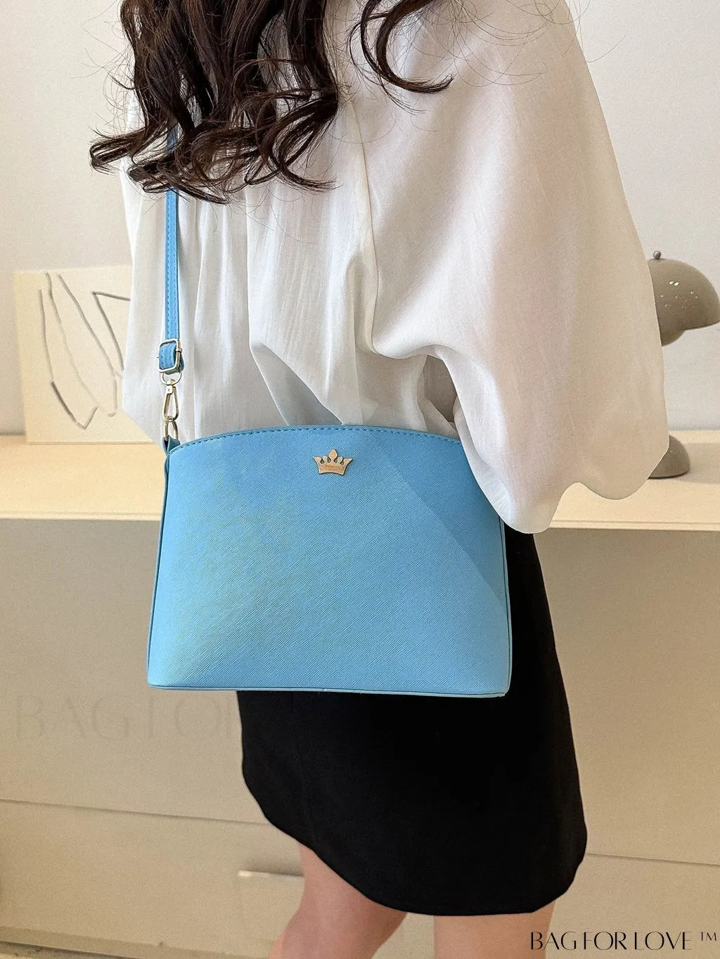 BagForLove - Sleek Black Crossbody Bag with Minimal Design