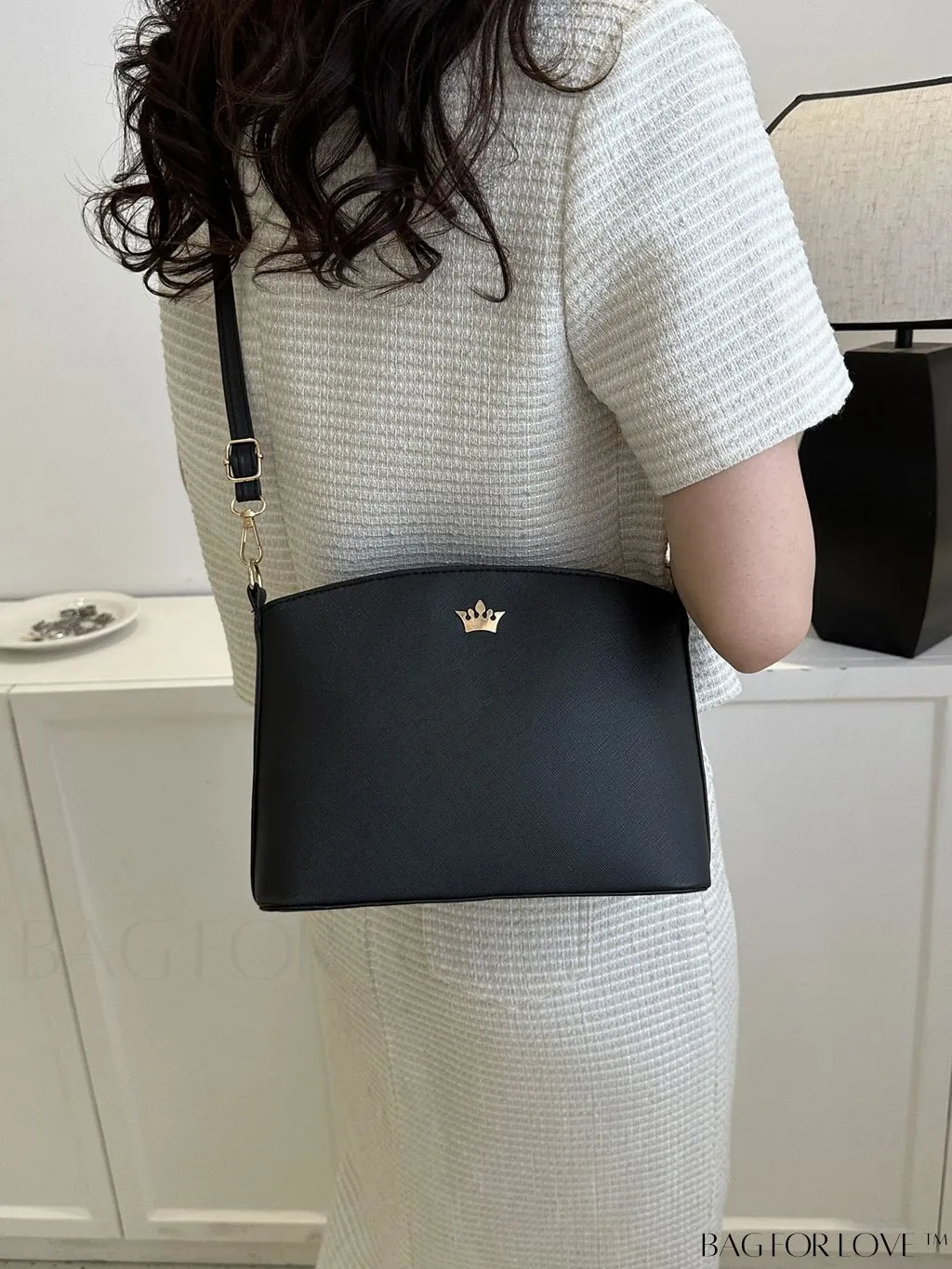 BagForLove - Sleek Black Crossbody Bag with Minimal Design