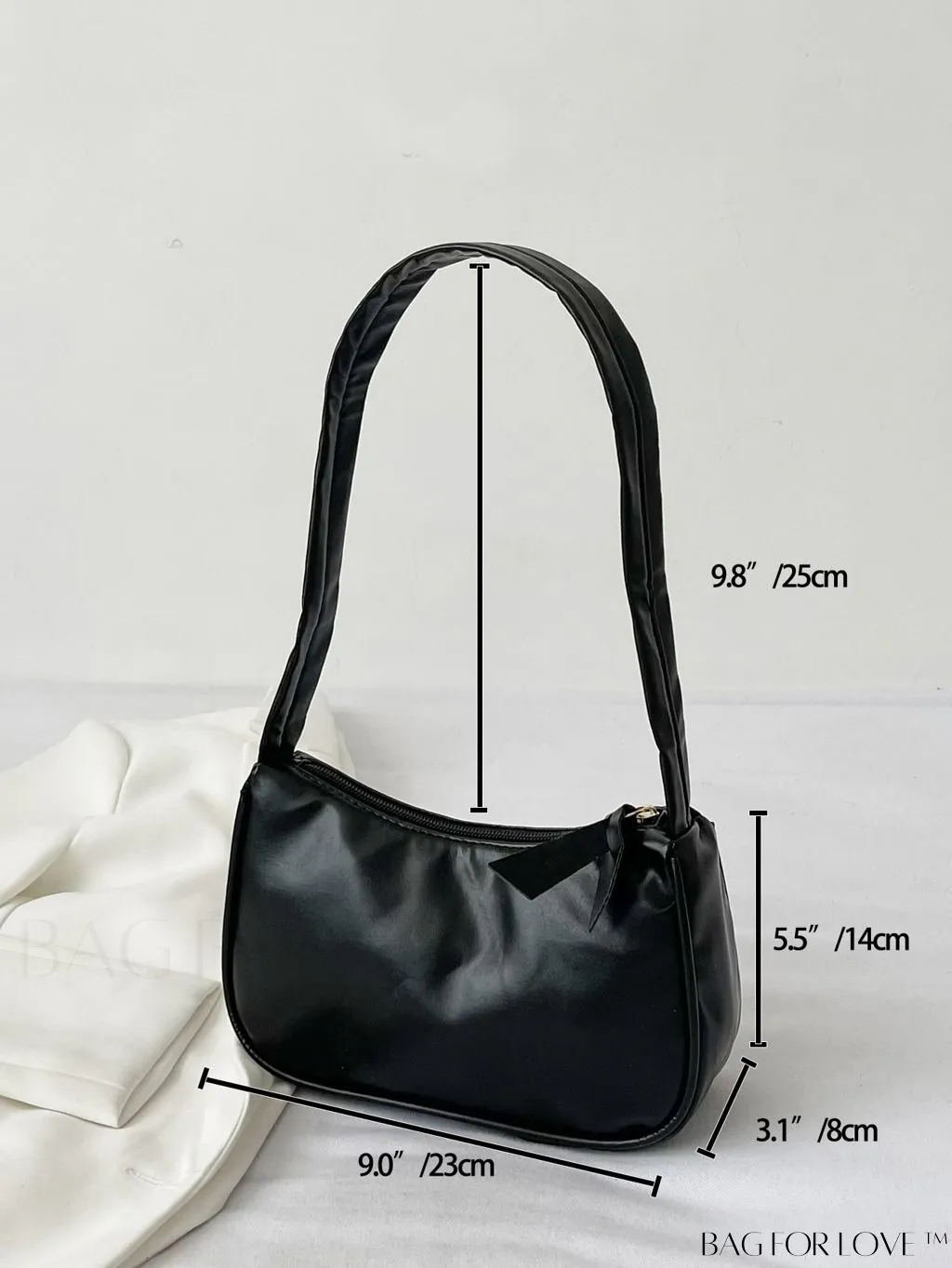 BagForLove - Sleek Shoulder Bag with Minimalist Design