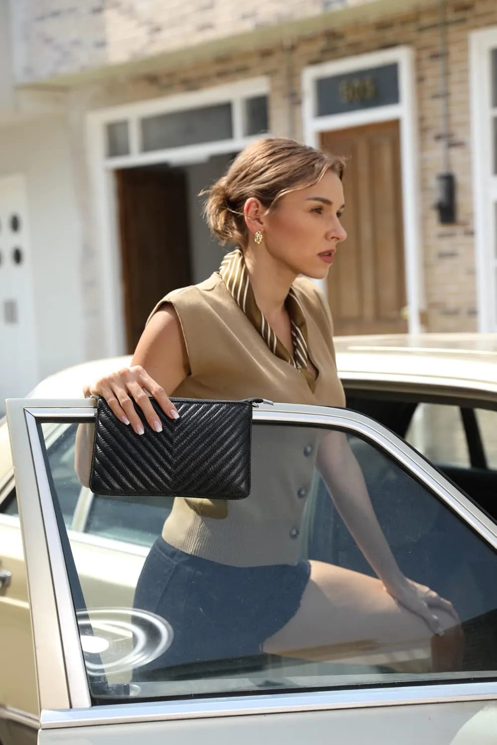 befen Genuine Leather Wristlet Clutch Wallet Purses Small Crossbody Bags for Women with RFID Blocking Card Slots