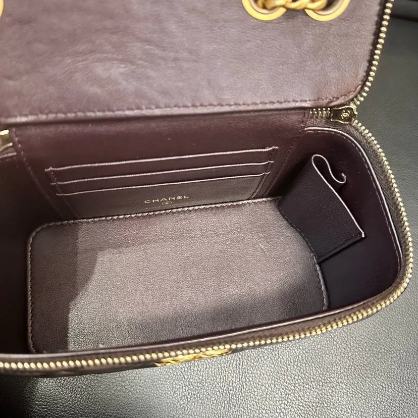 Cosmetic Model Chip Brown Leather Positive feedback Chanel Bag End-of-season Box Quilted