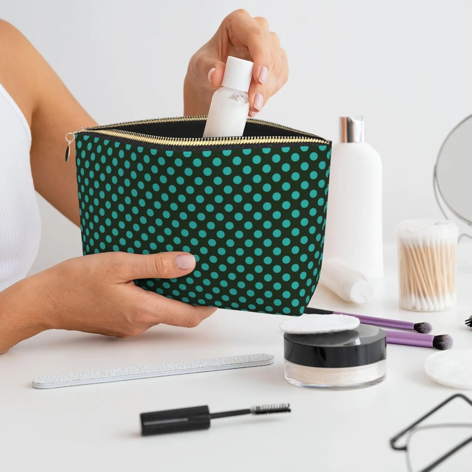 Dark Green Polka Dot Cosmetic Bags, Leather Small Makeup Beauty Bag with Golden Zipper, Waterproof Portable Mini Travel Toiletry Pouch Case for Women and Girls