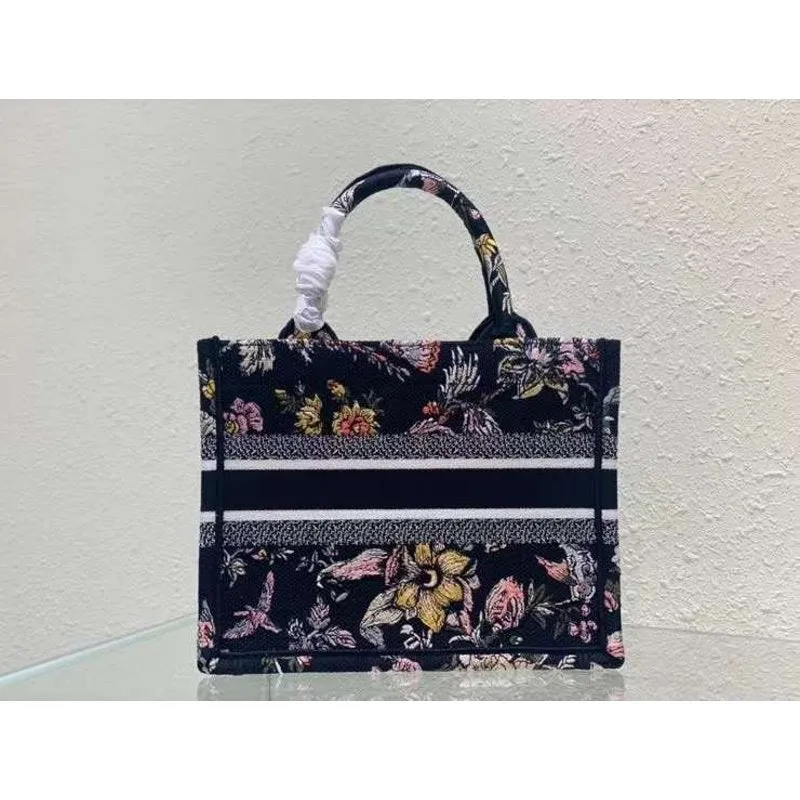 Dior Super savings Sleek and smooth Book BGMP1807 Tote