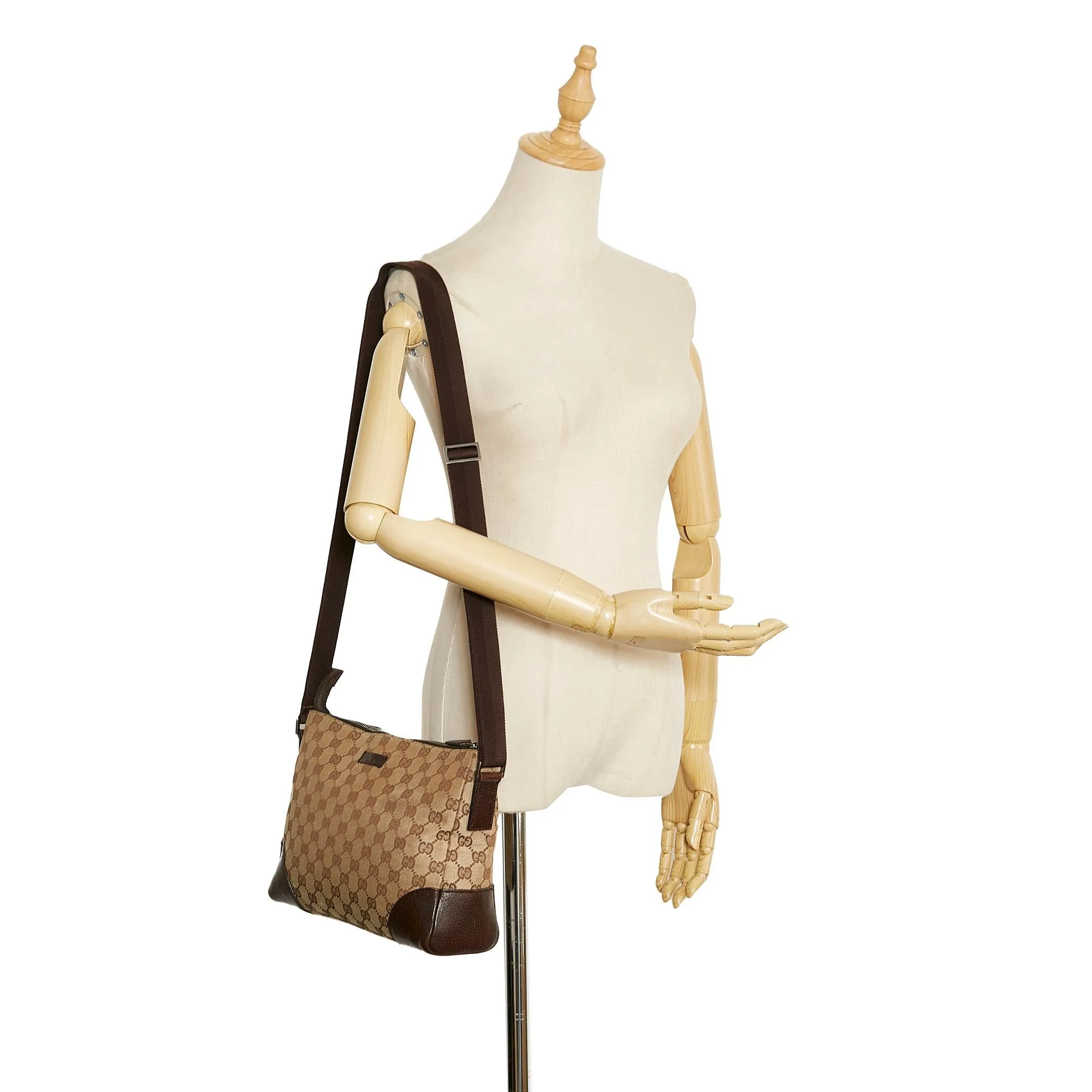 Gucci GG Canvas Crossbody Bag (SHG-bEZWx8)