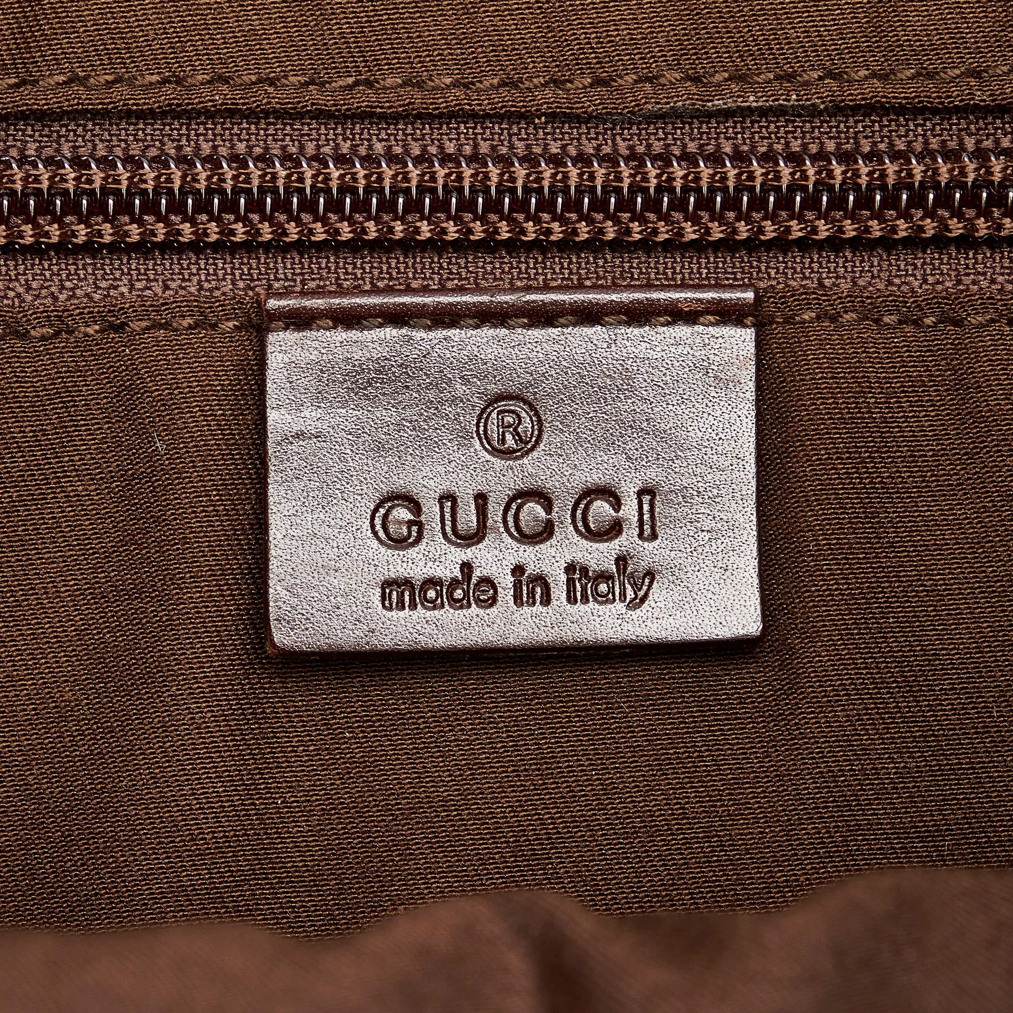 Gucci GG Canvas Crossbody Bag (SHG-DUHgiy)