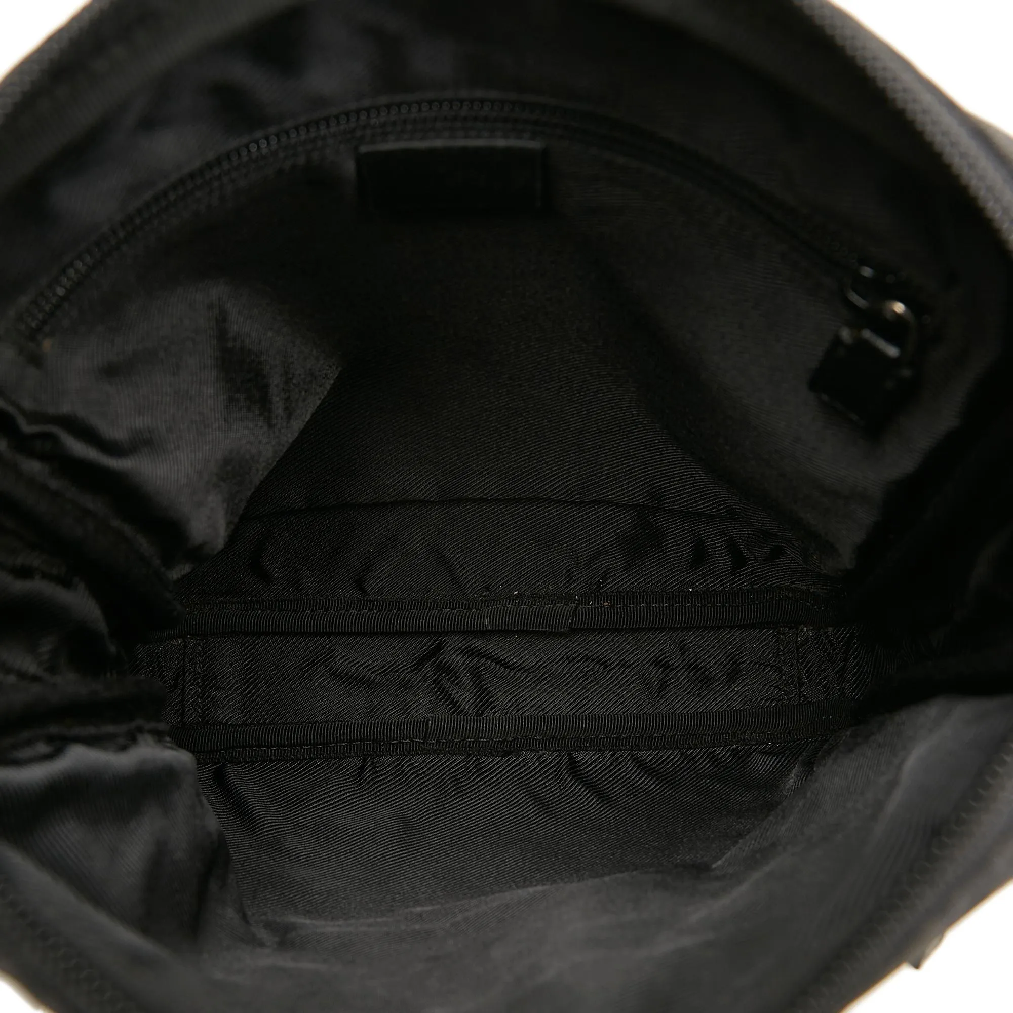 Gucci GG Canvas Crossbody Bag (SHG-z4ByfH)