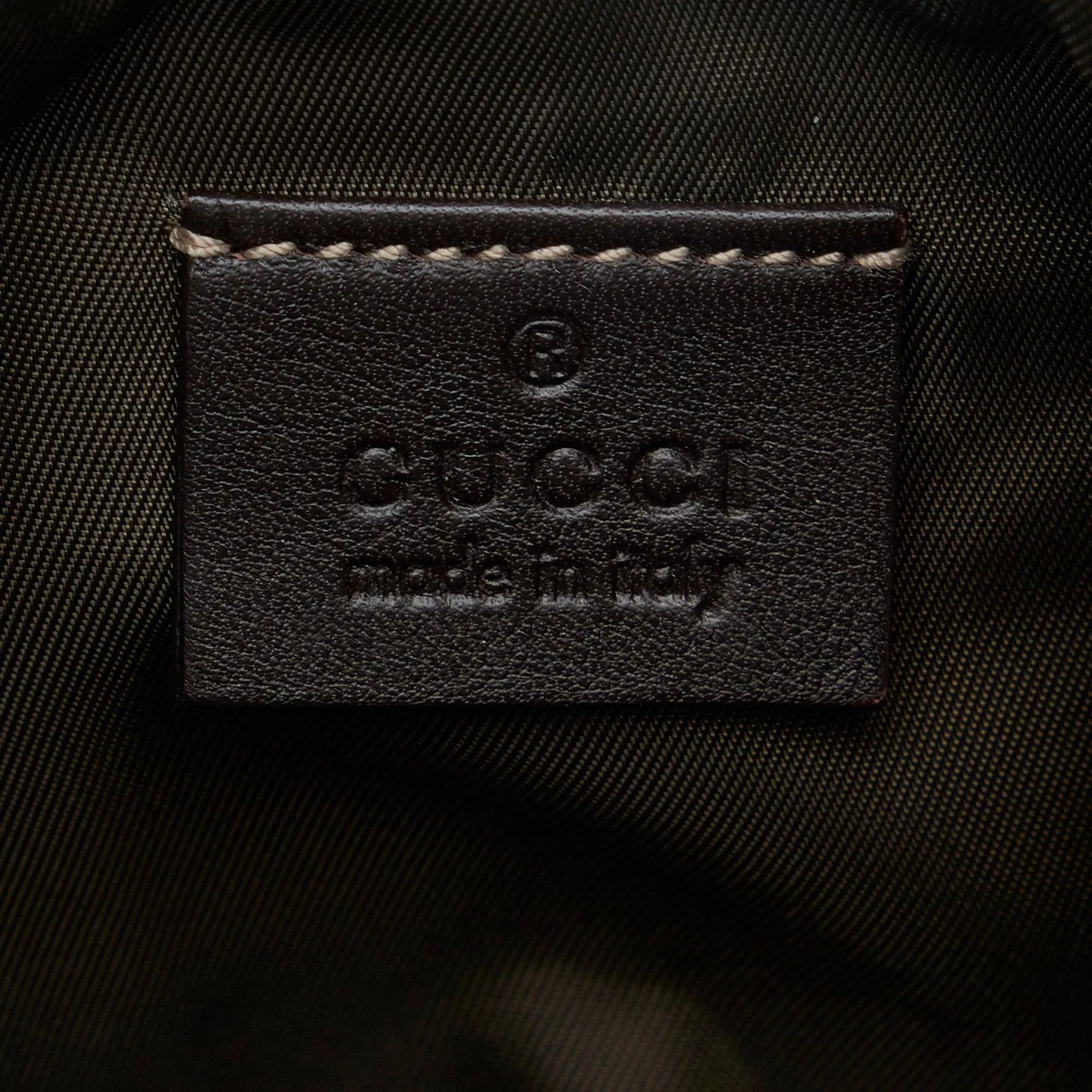 Gucci GG Canvas Crossbody (SHG-wAEYtQ)