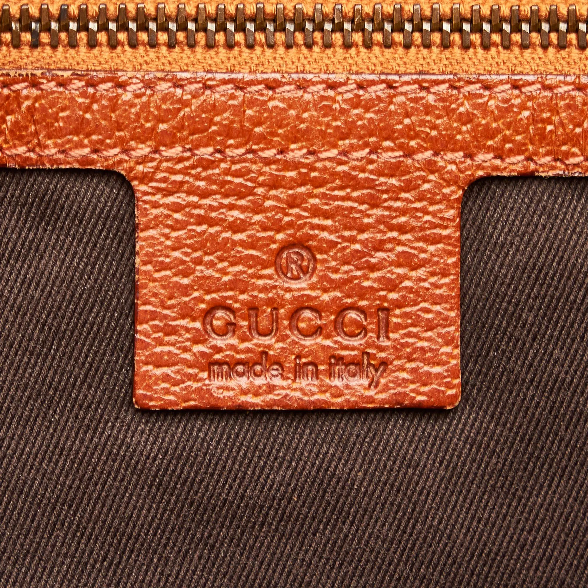 Gucci GG Canvas Nailhead Crossbody Bag (SHG-33698)
