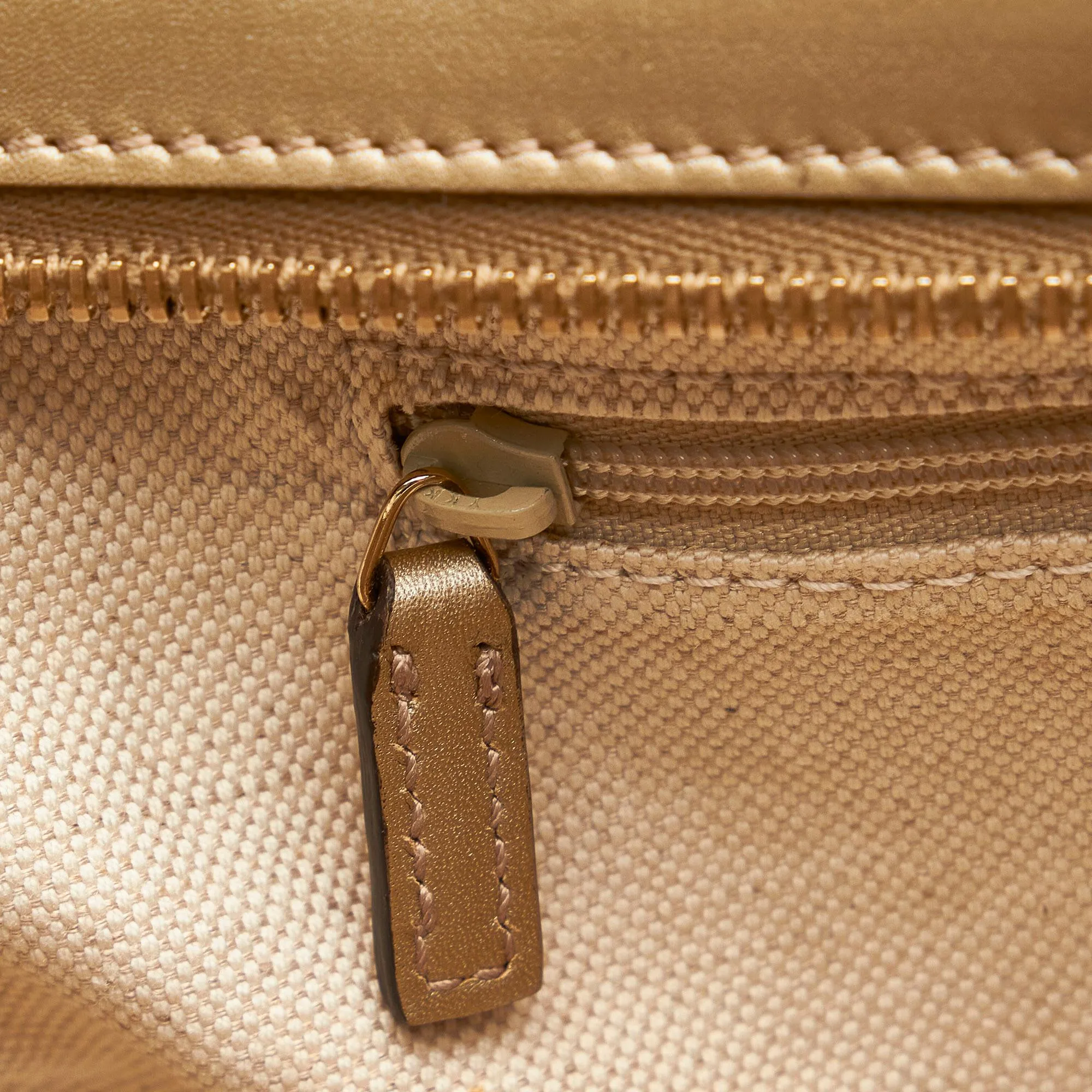 Gucci GG Canvas Sukey Crossbody (SHG-6B53zF)