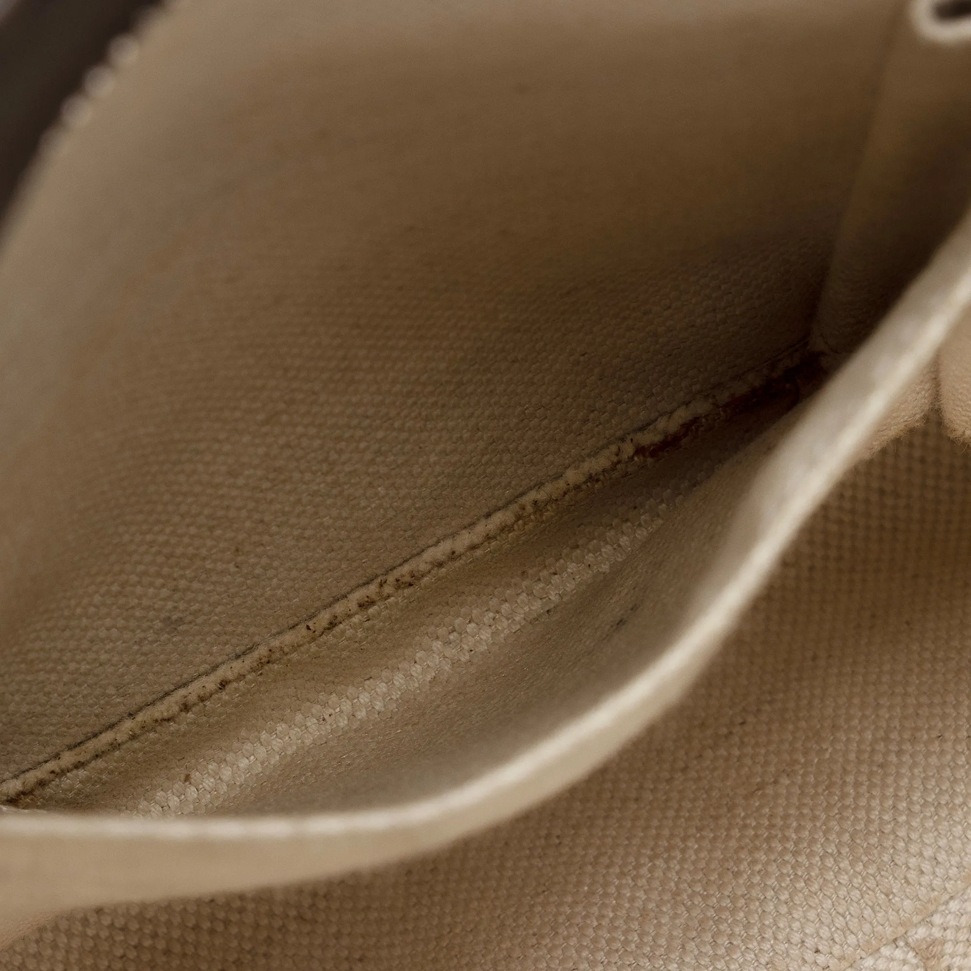 Gucci GG Canvas Sukey Messenger Bag (SHF-22606)