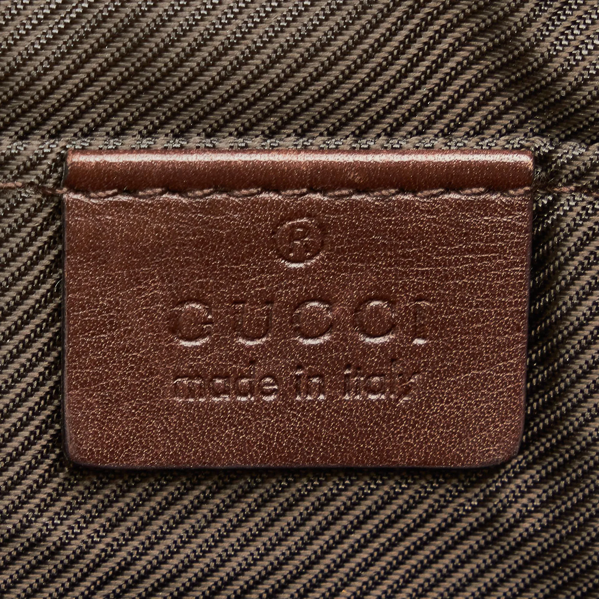Gucci GG Supreme Crossbody Bag (SHG-24910)