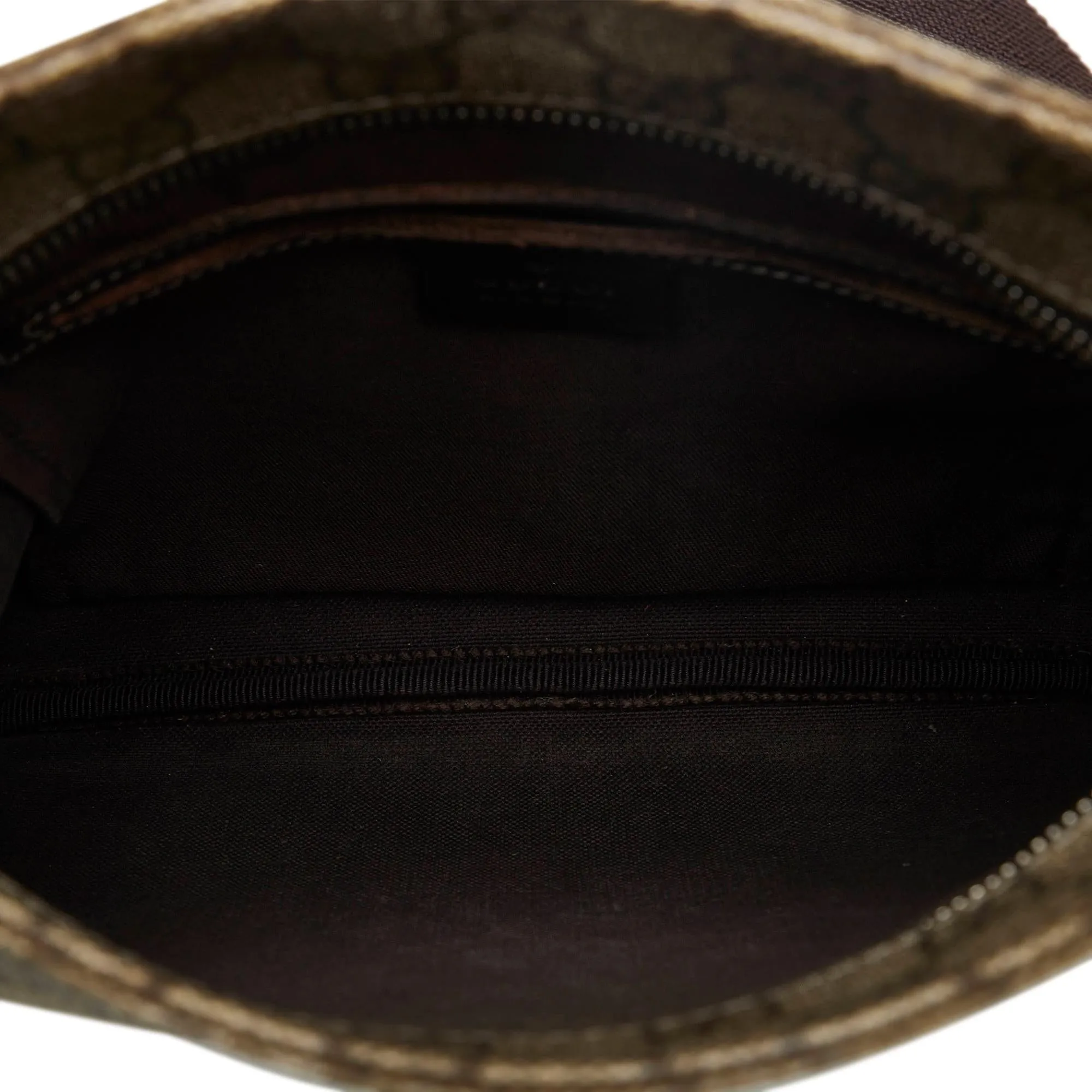 Gucci GG Supreme Crossbody (SHG-TjrCxp)