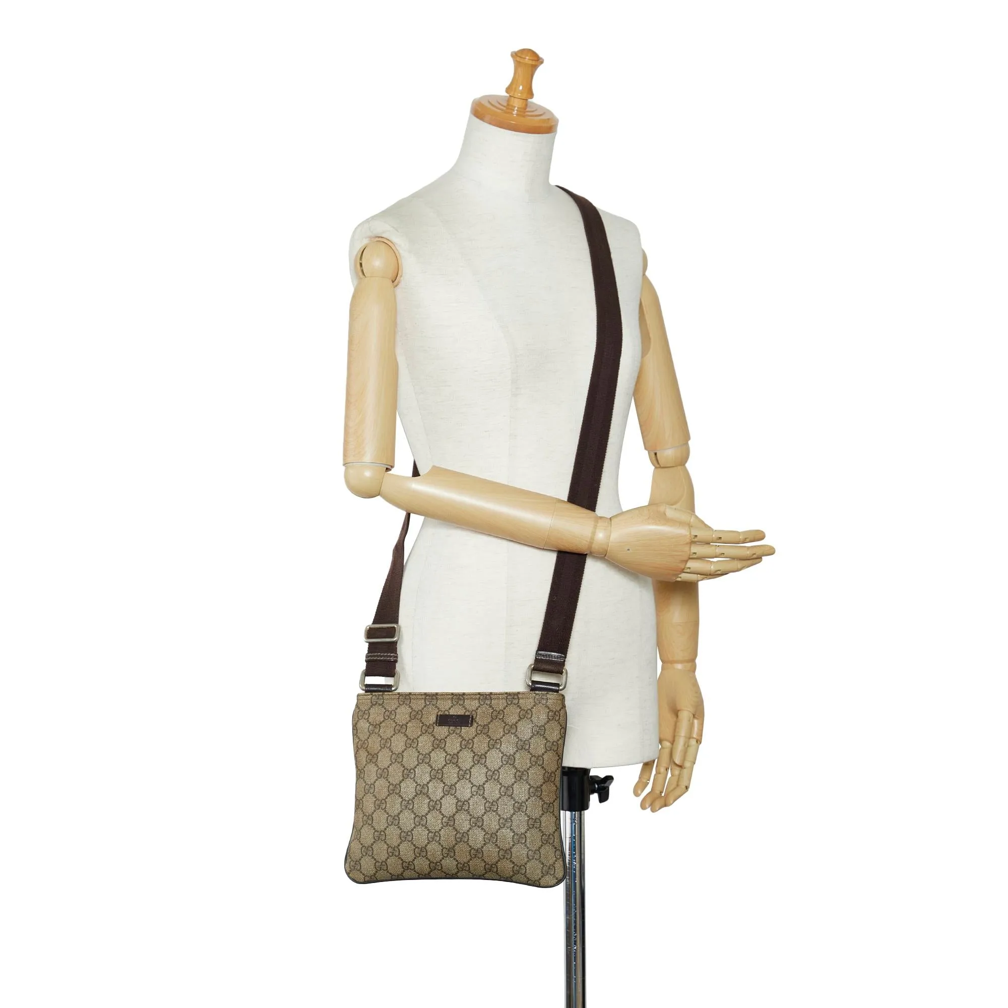 Gucci GG Supreme Crossbody (SHG-TjrCxp)
