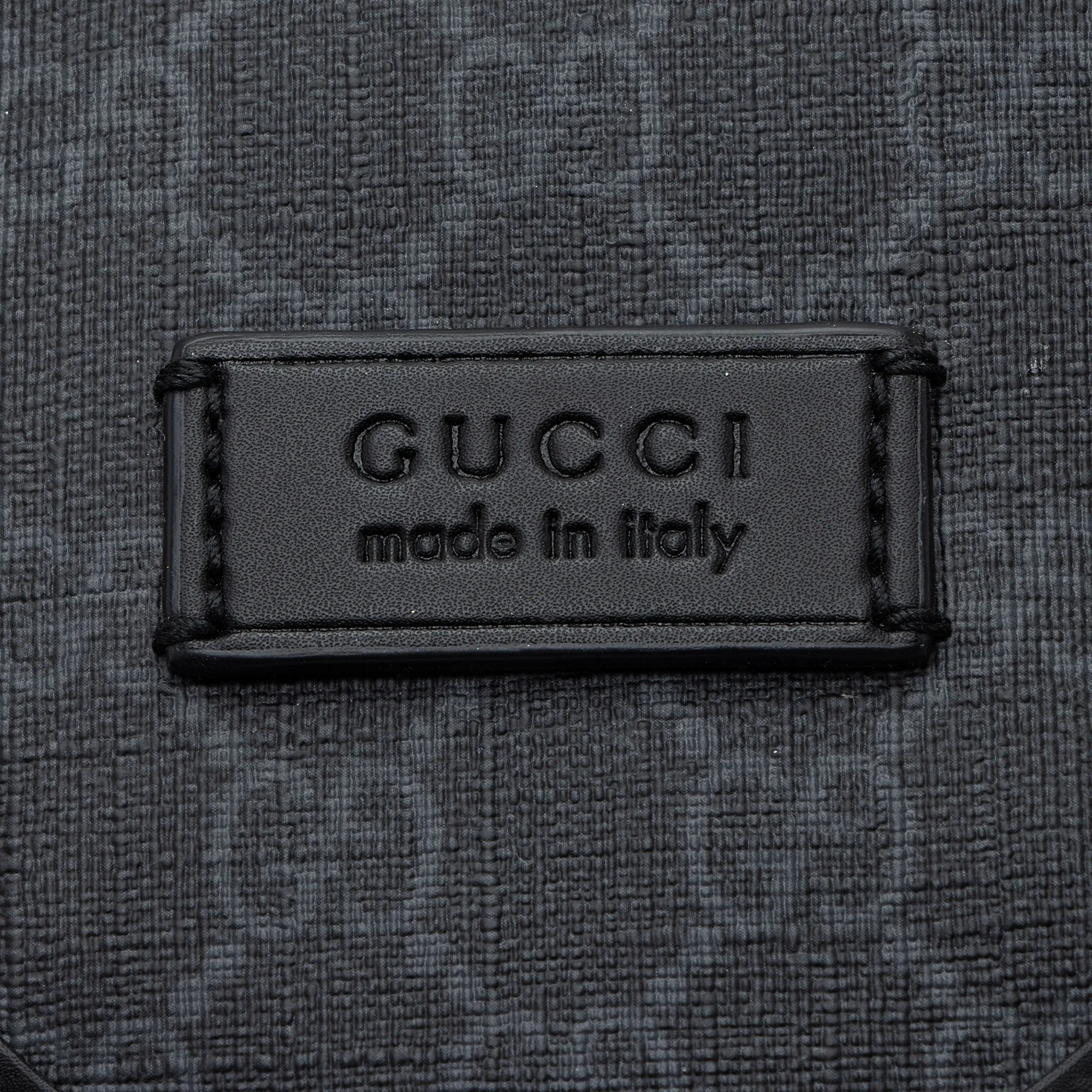 Gucci GG Supreme Envelope Medium Messenger Bag (SHF-wZrT5w)