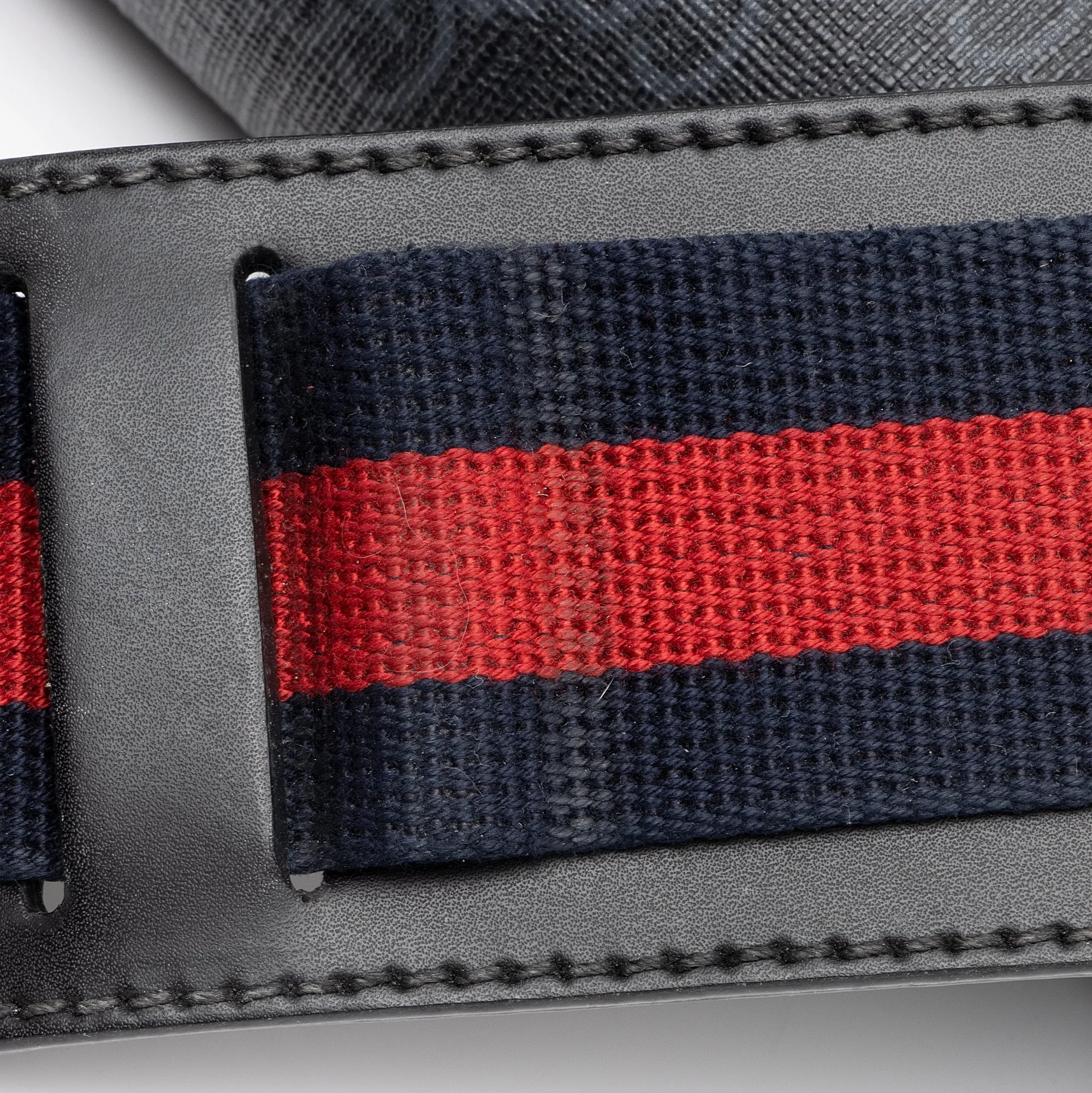 Gucci GG Supreme Small Messenger Bag (SHF-23641)