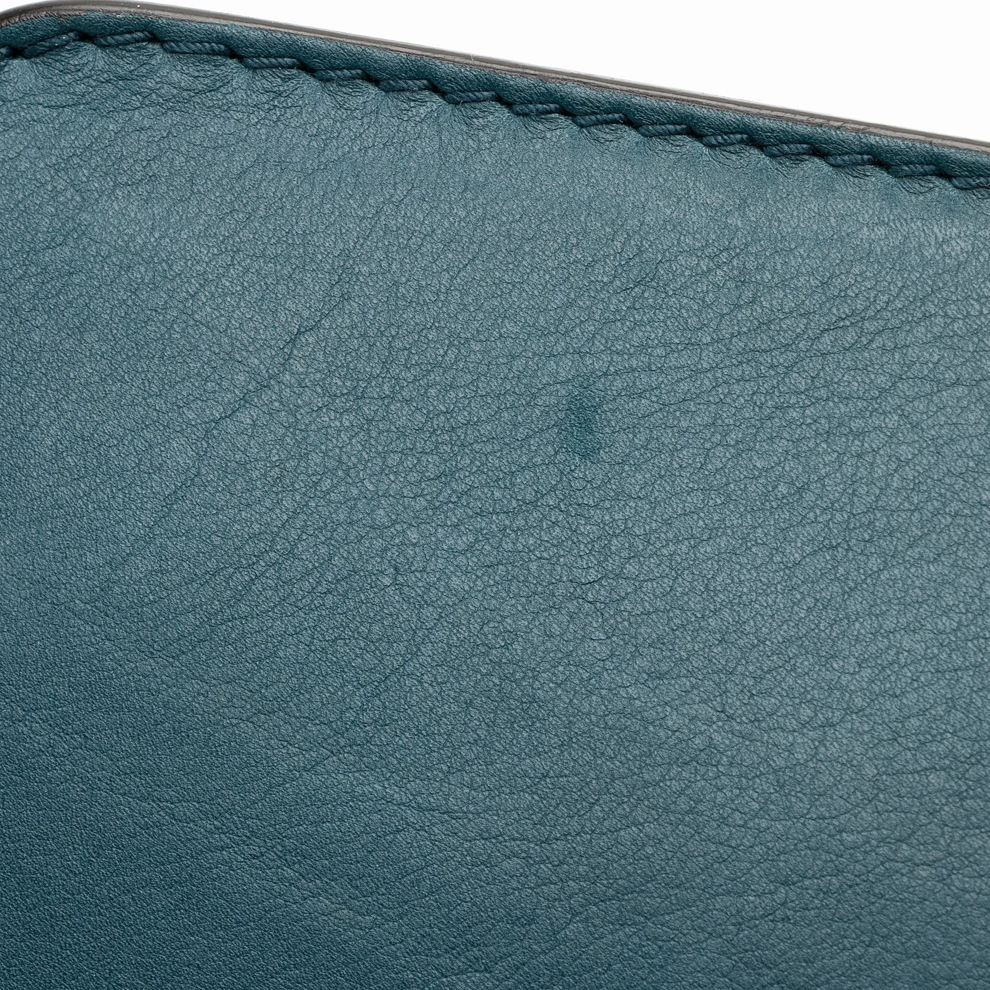 Gucci Leather 1973 Flap Medium Shoulder Bag (SHF-22205)