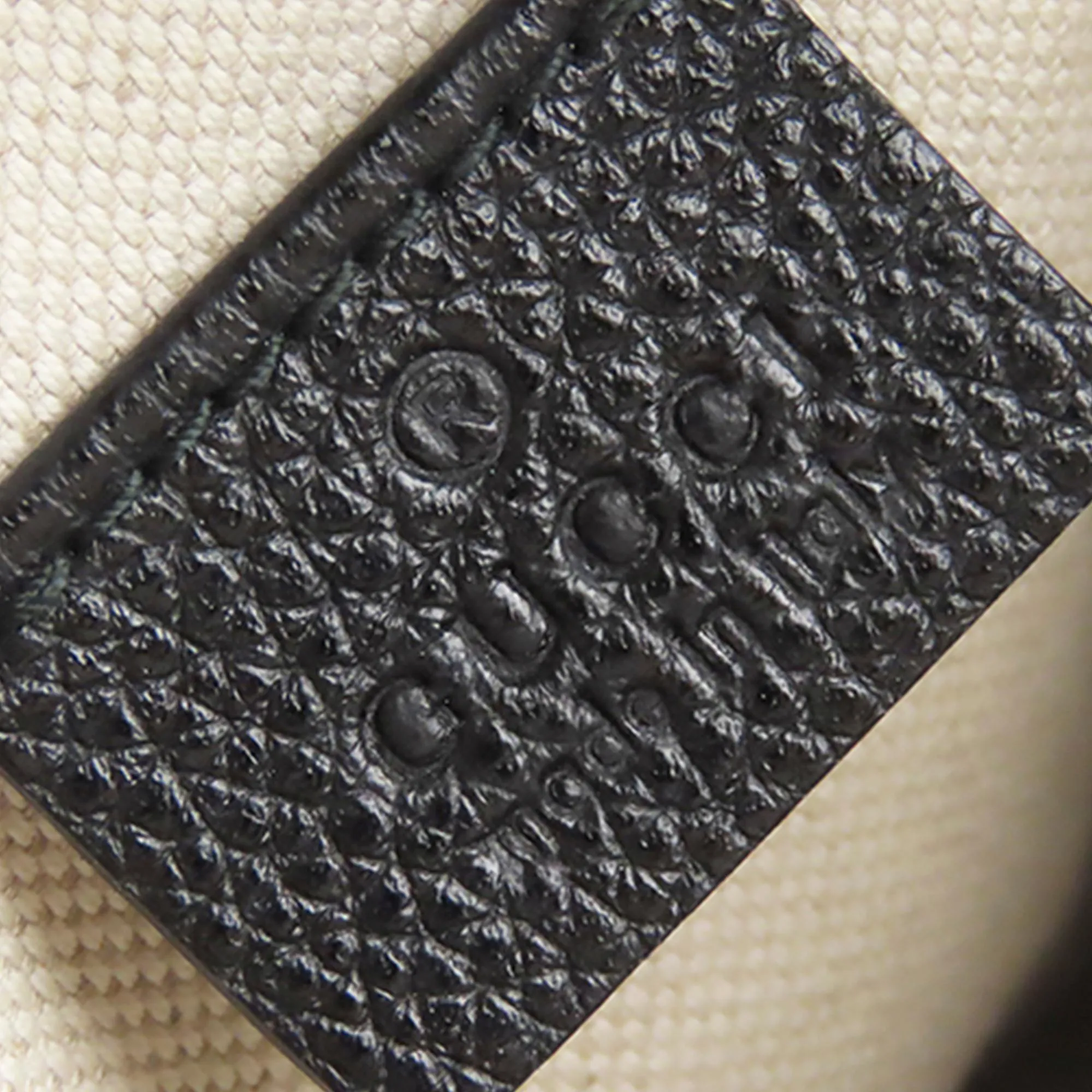 Gucci Logo Leather Crossbody Bag (SHG-34815)