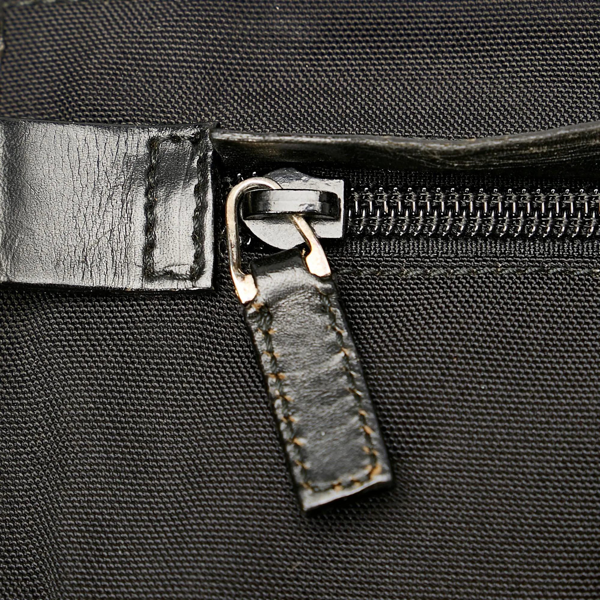 Gucci Nylon Crossbody Bag (SHG-31857)
