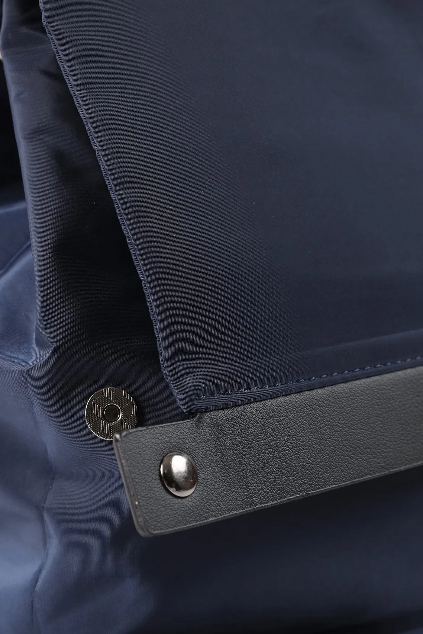 NAVY BLUE BACK-PACK