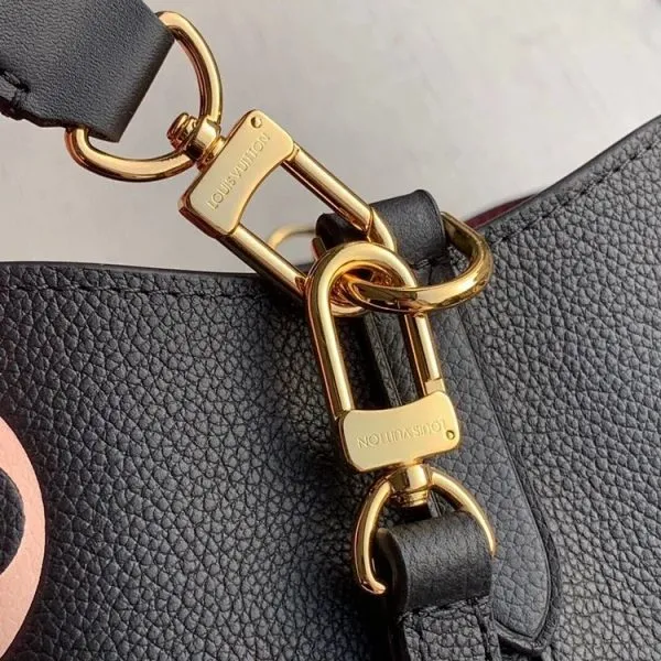 Optimized Bags 12807 - CC Bags Vuitton Louis - Sleek and smooth