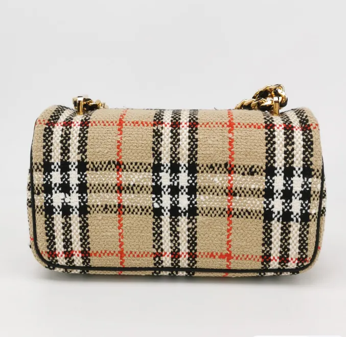 Preloved Burberry Lola Small bag Khaki 24*13*6cm 24111078939186