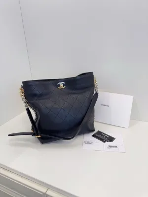Preloved Chanel bag 23*27*12cm black 117609