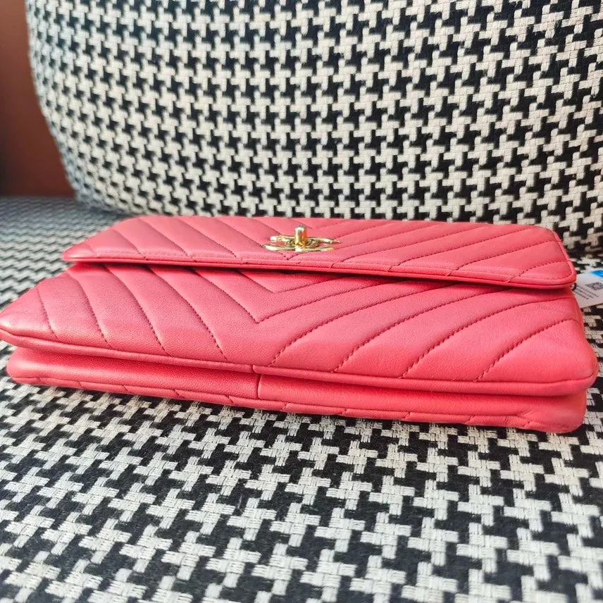 Preloved Chanel Trendy CC Pink Quilted Shoulder Bag