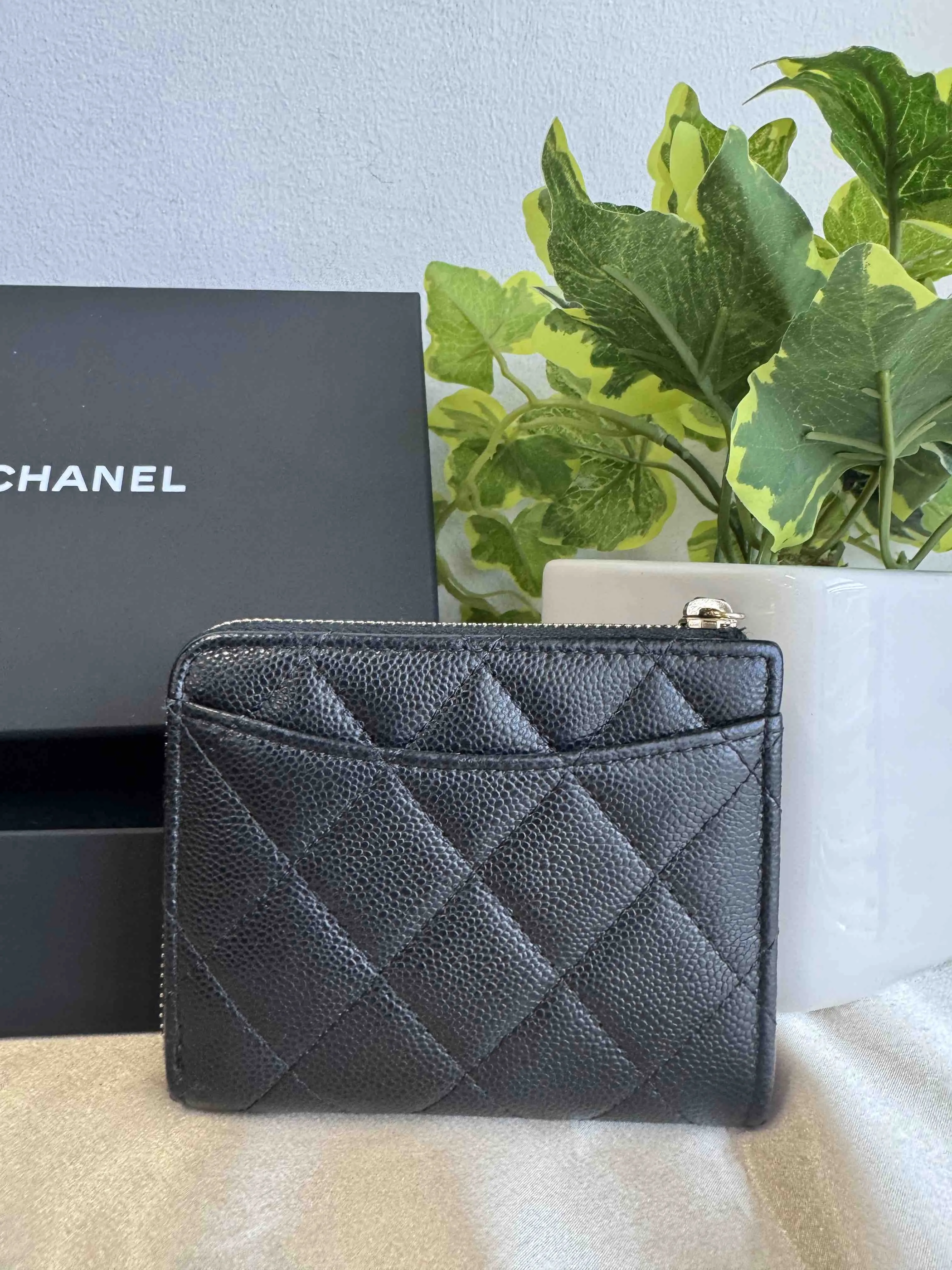 RE751154000 Leather Caviar Zip-Around Efficient shipping Wallet Chanel Excellent Black
